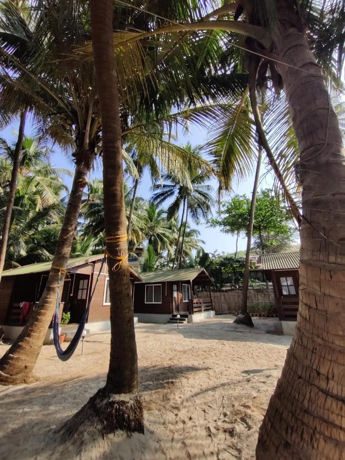 Silent Beach Resort 만드렘 외부 사진