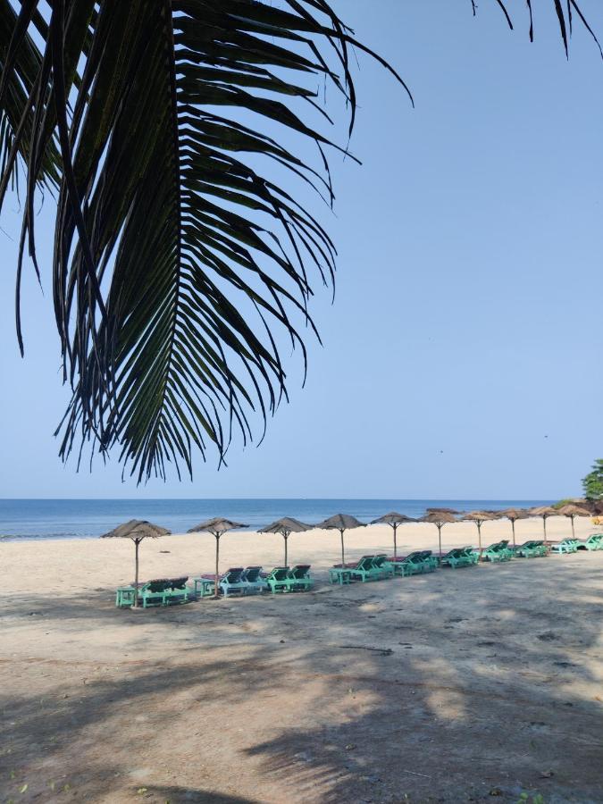 Silent Beach Resort 만드렘 외부 사진